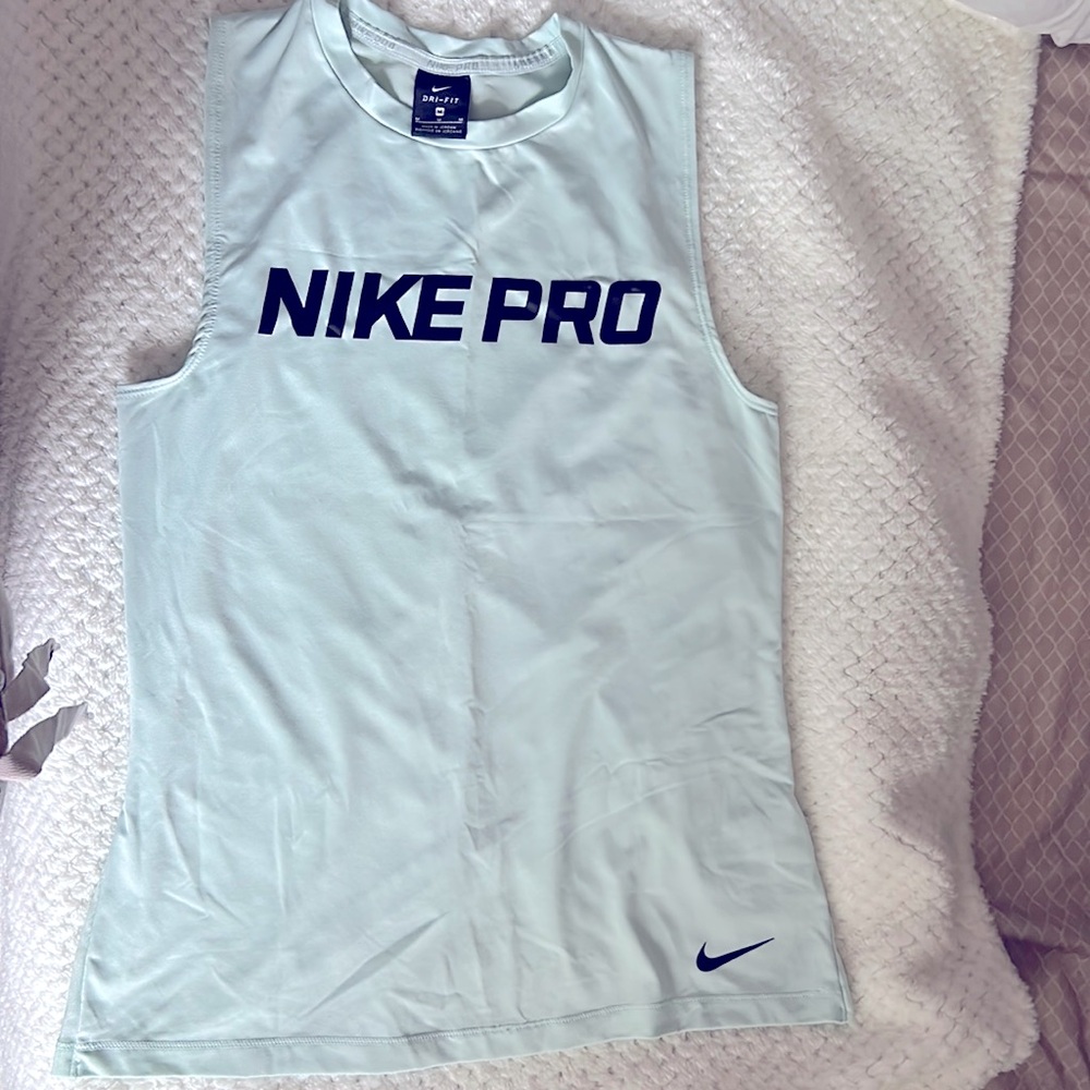 Size women’s medium
Good used condition